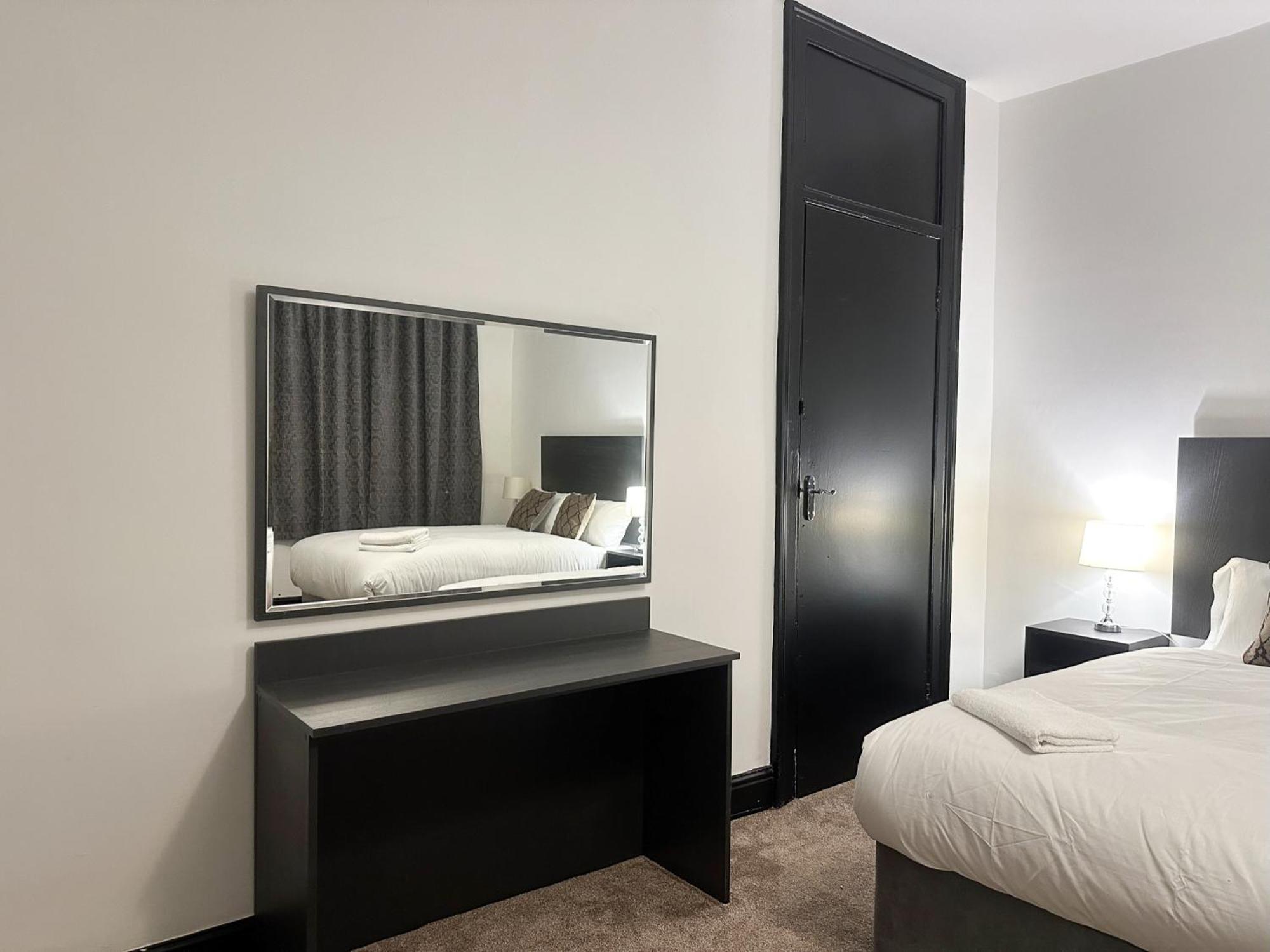 Mulberry Aparthotel Newcastle Гейтсхед Номер фото